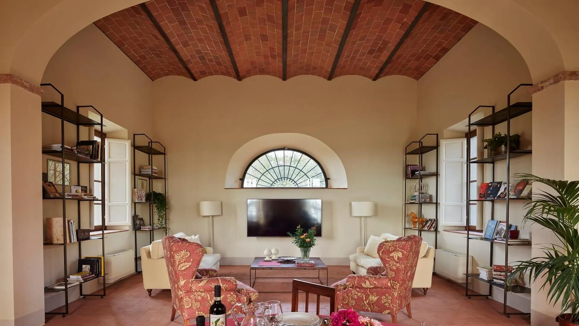 Villa Leonard By Mmega Vinci
